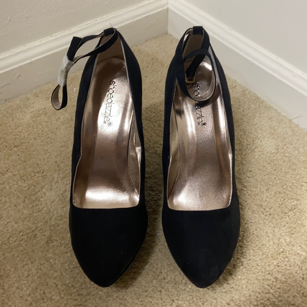 Black wedges shoes